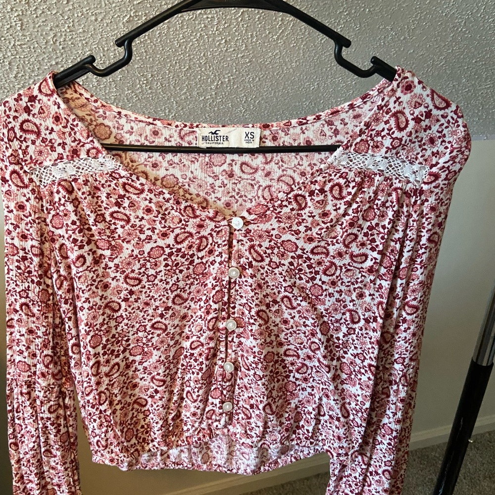 Hollister shirt